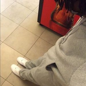 Meet your Posher, Troy